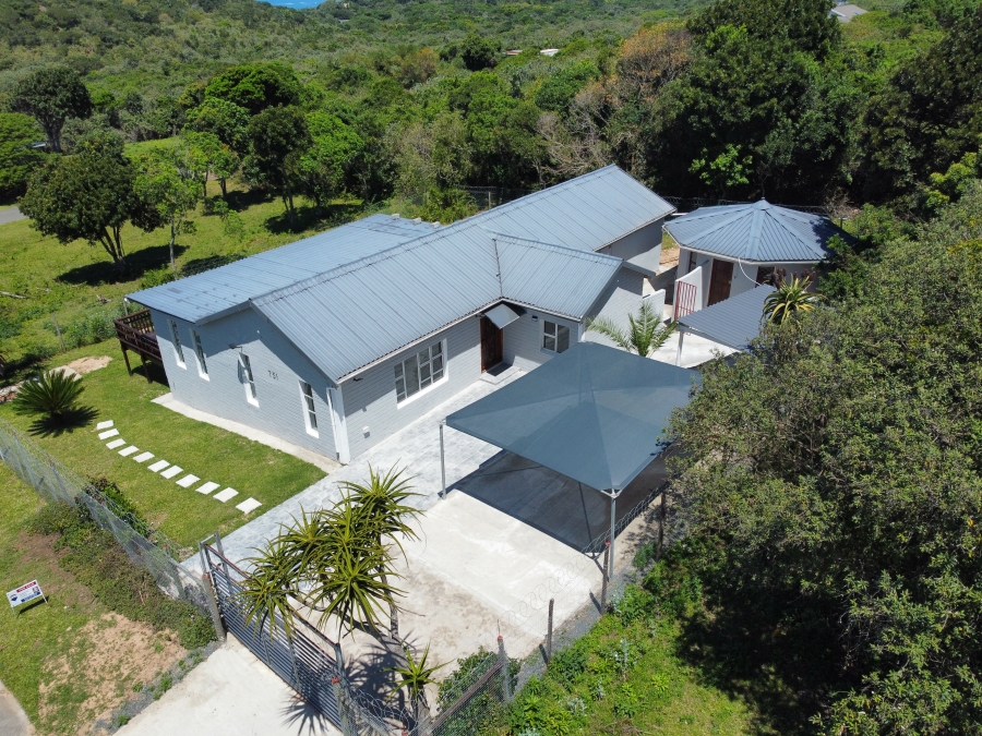 5 Bedroom Property for Sale in Cintsa East Eastern Cape